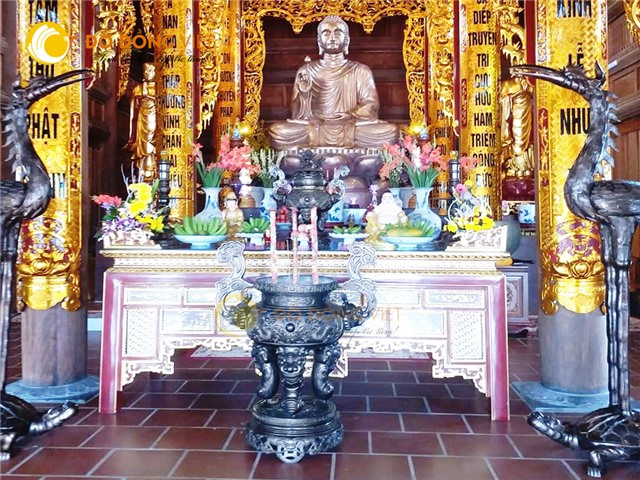 Xưởng đúc lư hương bằng đồng tại Cần Thơ