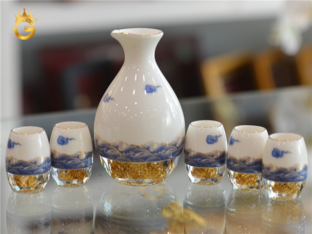 Bộ ấm rượu đúc vàng 24k gồm 5 chén cao cấp