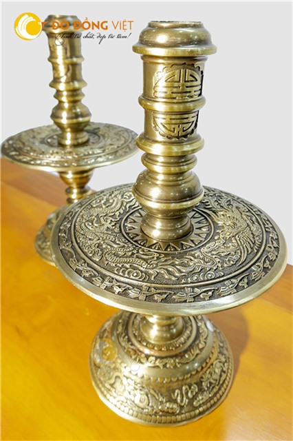 Đôi chân nến tứ linh bằng đồng giá rẻ tại Đồ đồng Việt