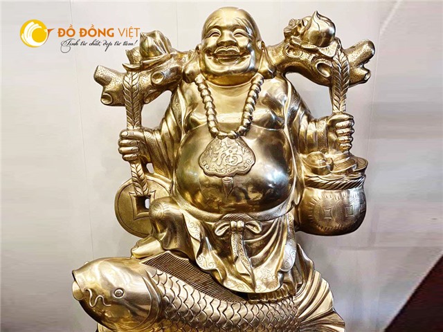 Cách đặt tượng Phật Di Lặc mạ vàng trong nhà đúng phong thủy