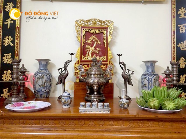 CON GÁI CÓ ĐƯỢC THỜ CÚNG BỐ MẸ TẠI NHÀ CHỒNG