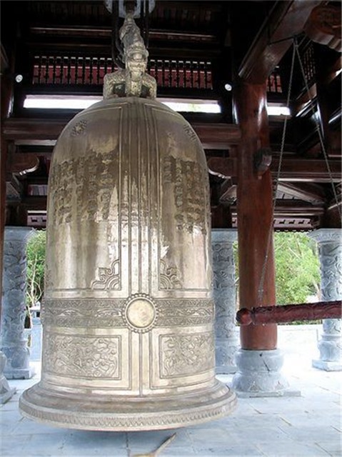 ĐÚC CHUÔNG ĐỒNG ĐÌNH CHÙA, NHÀ THỜ TẬN NƠI UY TÍN