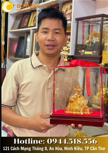 TƯỢNG CHUỘT DÁT VÀNG – MÓN QUÀ TINH TẾ CHO NGƯỜI TUỔI TÝ