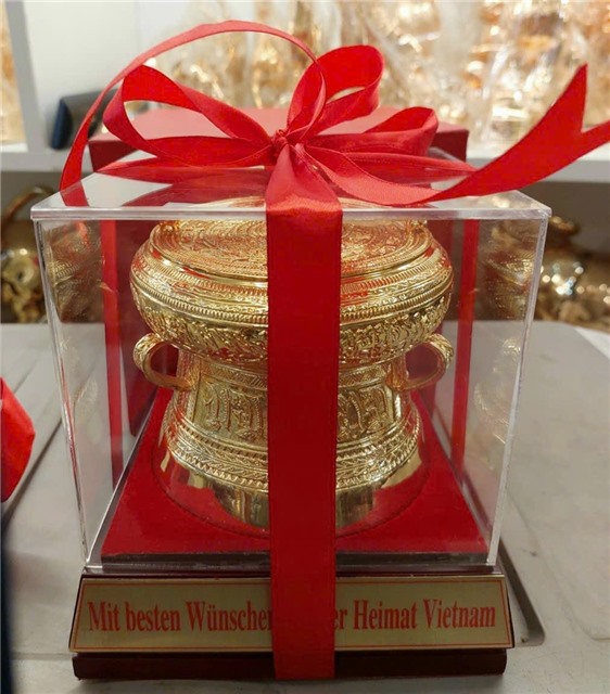 TRỐNG ĐỒNG MẠ VÀNG – TINH HOA VĂN HÓA VIỆT, QUÀ TẶNG ĐẲNG CẤP
