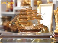 Quà tặng thuyền buồm phong thủy mạ vàng